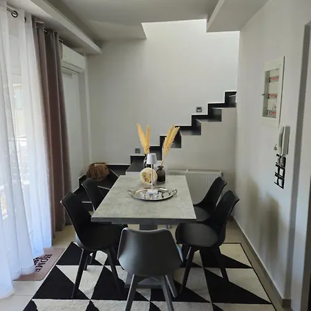 Mary'S Luxury Apartment Nemea Buitenkant foto